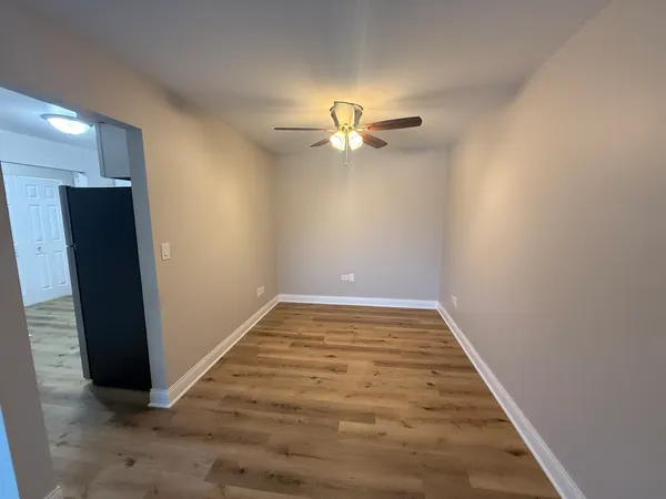 $2,500 | 110 North Kenilworth Avenue, Unit 4E, Oak Park, IL 60301