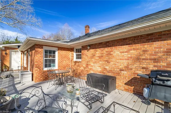 $1,700 | 111 Pratt Street, Madison, NC 27025