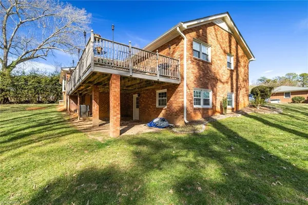$1,700 | 111 Pratt Street, Madison, NC 27025