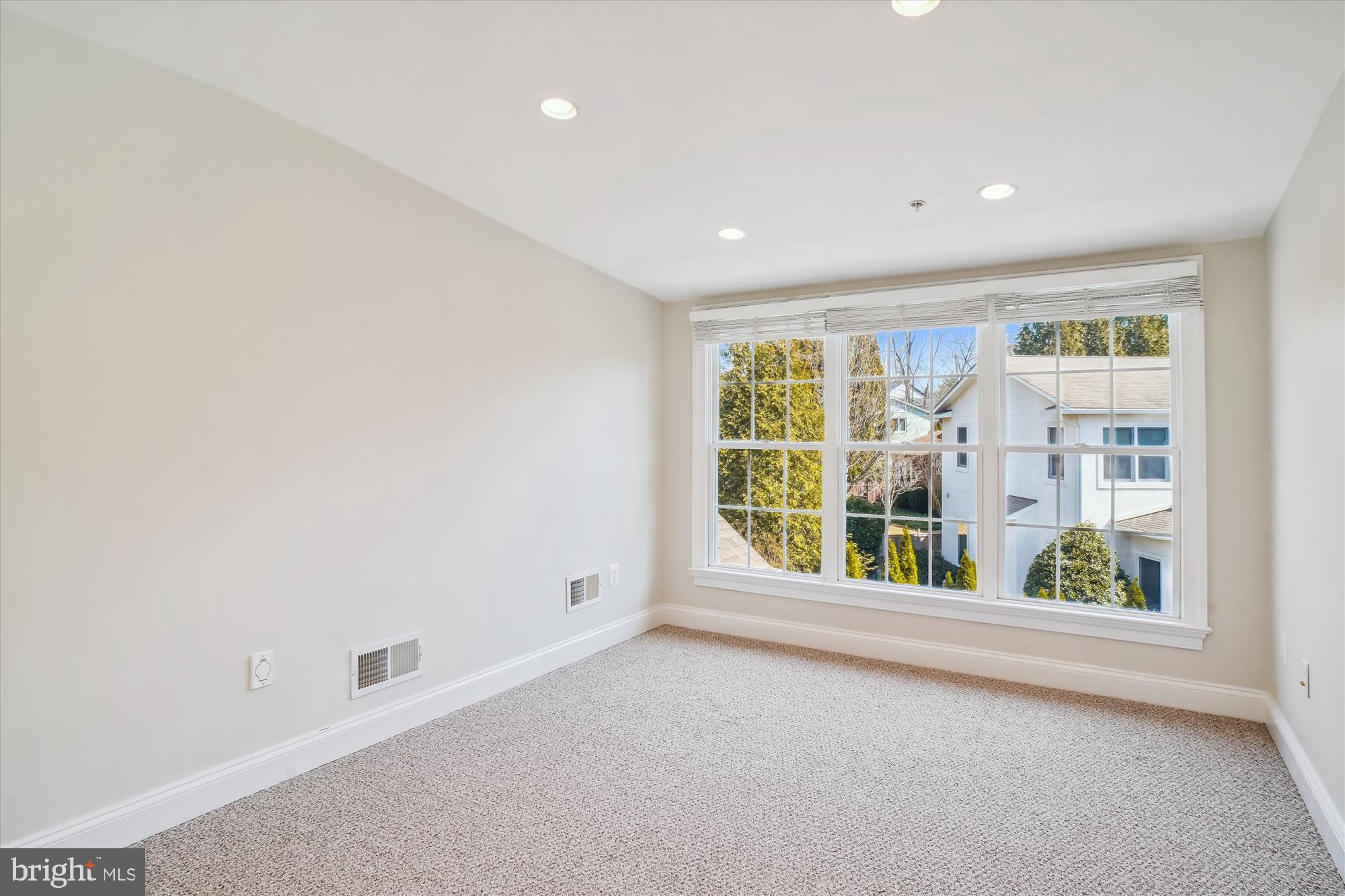 6603 Pyle Road Bethesda, MD 20817 - Photo 66 of 91 Third level loft