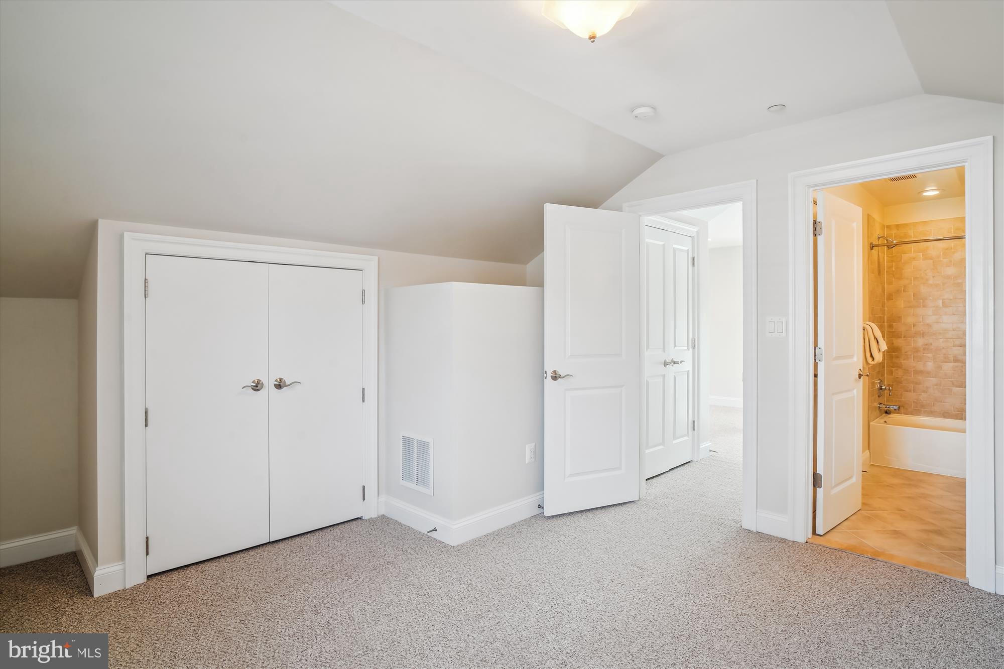 6603 Pyle Road Bethesda, MD 20817 - Photo 70 of 91 a view of an empty room and a window