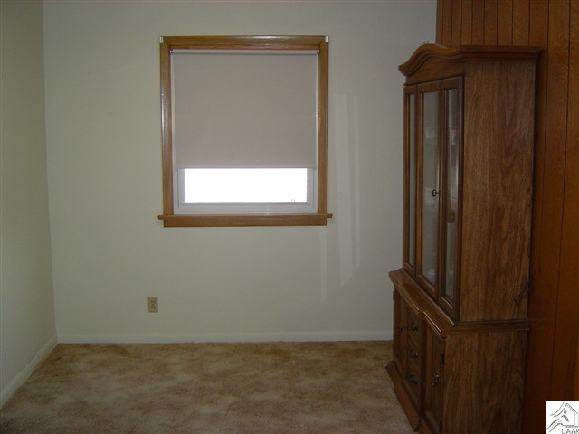 4905 Oneida Street Duluth, MN 55804 - Photo 7 of 13 Dining Area