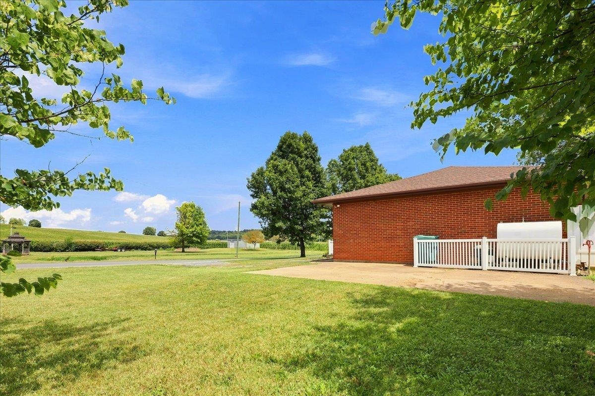 595 Bowman Road Dayton, VA 22821 - Photo 45 of 61 Gallery Image 45