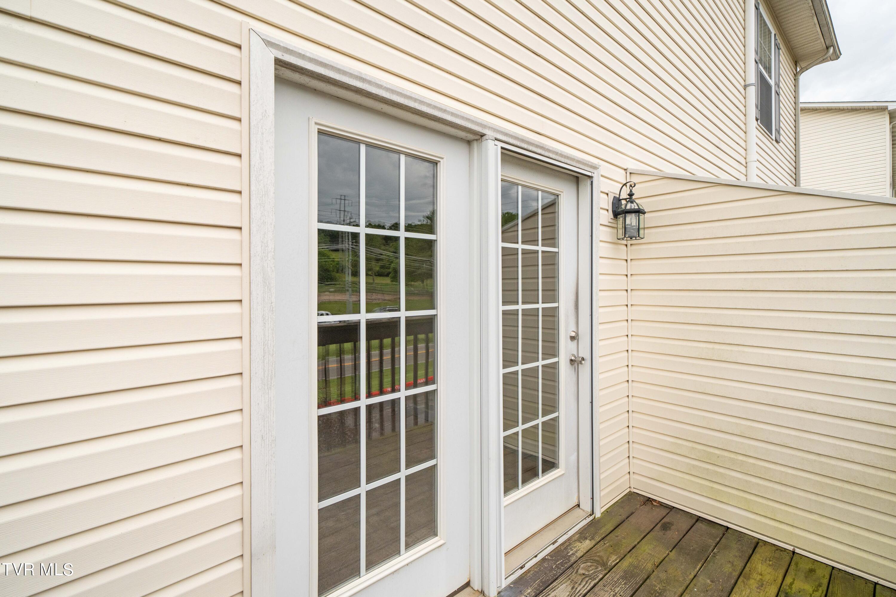 2101 Cherokee Road, Unit 9 Johnson City, TN 37604 - Photo 22 of 38 2101-9 Cherokee Road (21 of 38)