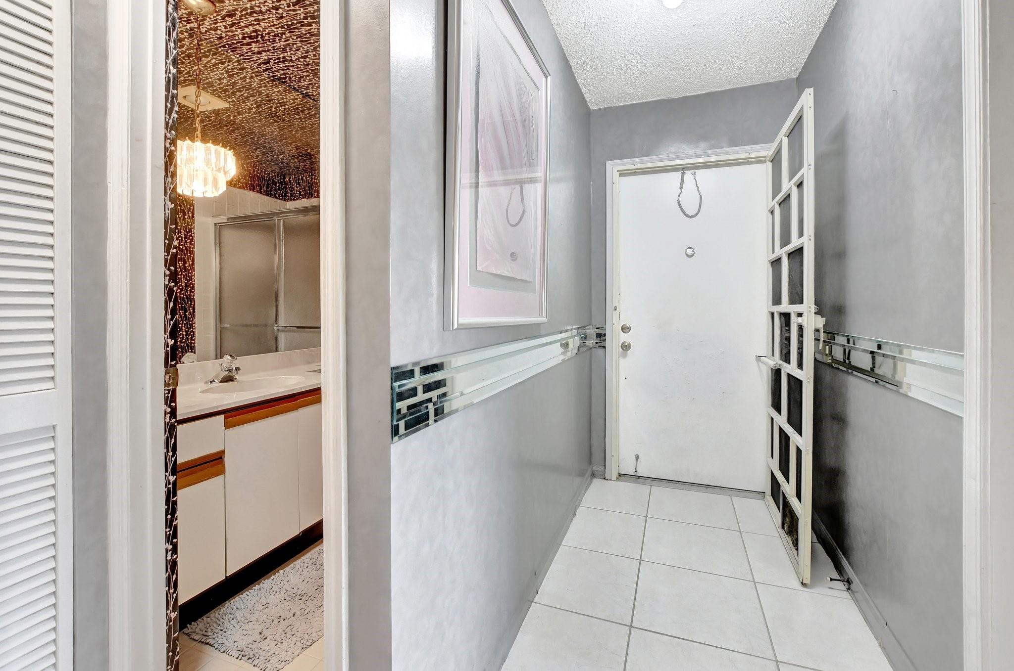 9328 Sable Ridge Circle, Unit B Boca Raton, FL 33428 - Photo 6 of 34 Photo 6