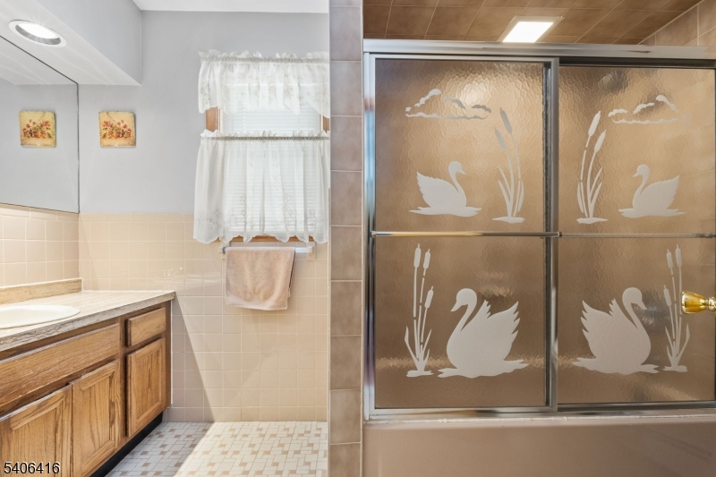 24 Rivendell Road Succasunna, NJ 07876 - Photo 33 of 37