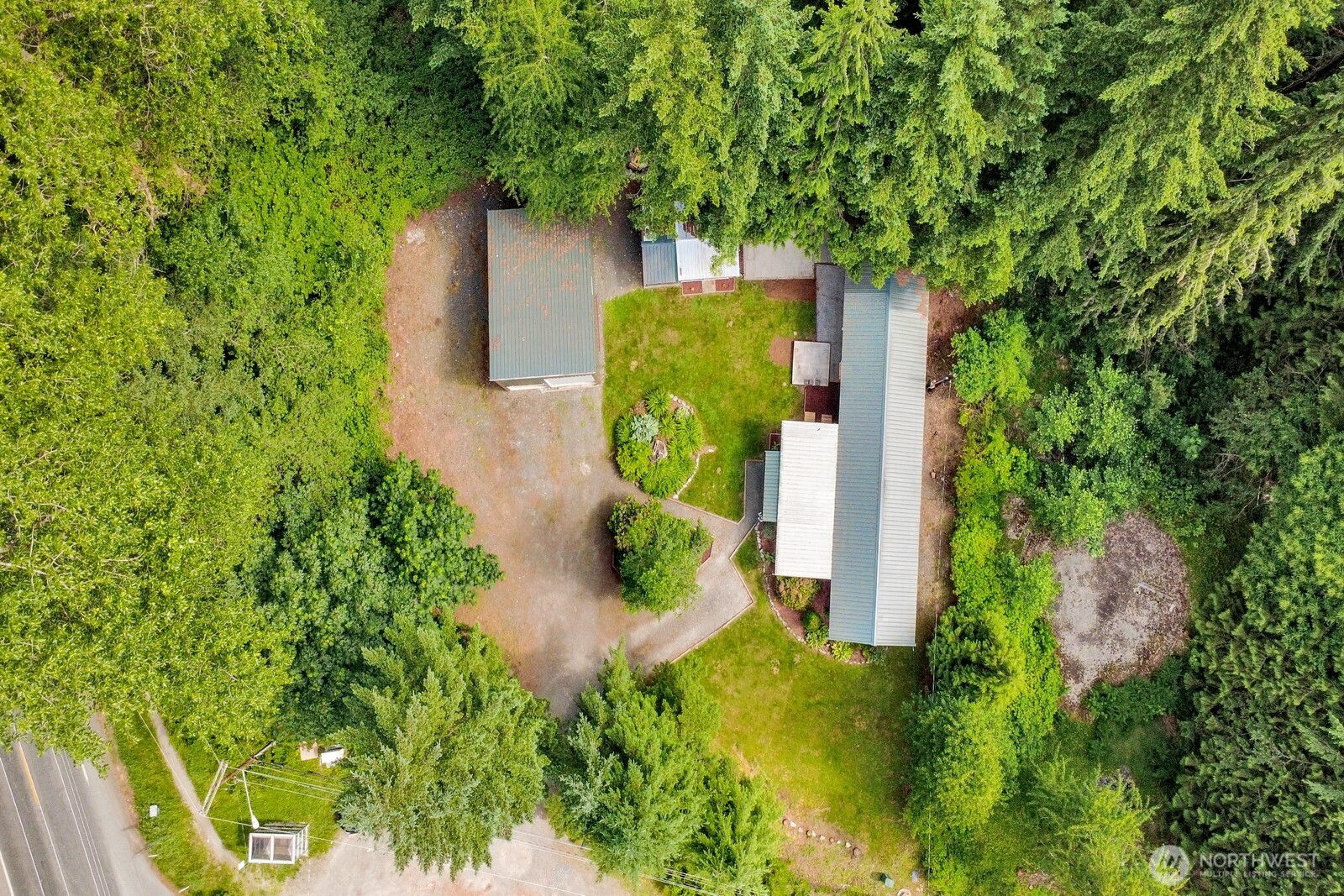 7994 Oregon Trail Maple Falls, WA 98266 - Photo 5 of 37
