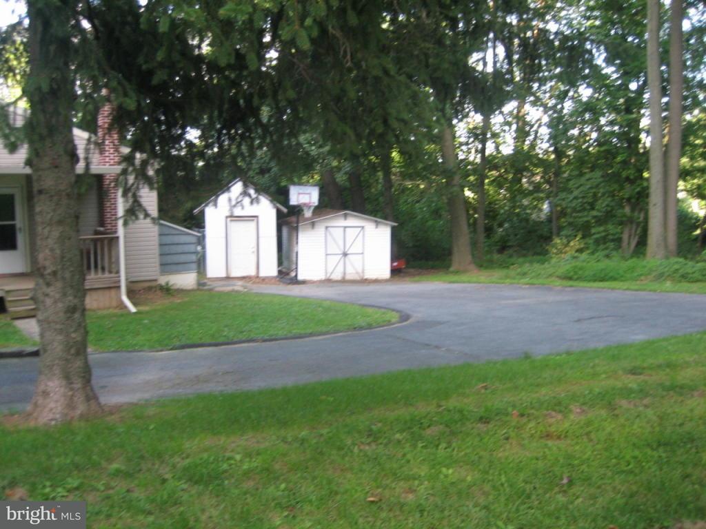 1744 Quarry Road Lebanon, PA 17046 - Photo 11 of 14 Gallery Image 11