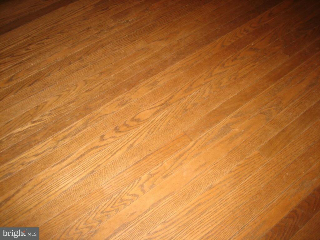 1744 Quarry Road Lebanon, PA 17046 - Photo 5 of 14 Gallery Image 5