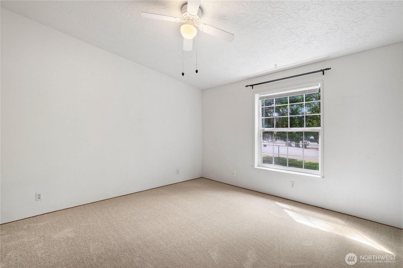 6834 Condor Loop Northeast Olympia, WA 98516 - Photo 12 of 27 Gallery Image 12