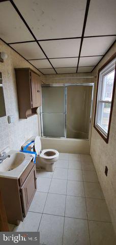 307 Patuxent Avenue Rosedale, MD 21237 - Photo 15 of 16 Master Bathroom