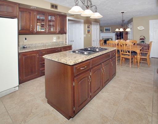 14 Renaissance Drive Irwin, PA 15642 - Photo 4 of 18 Kitchen.