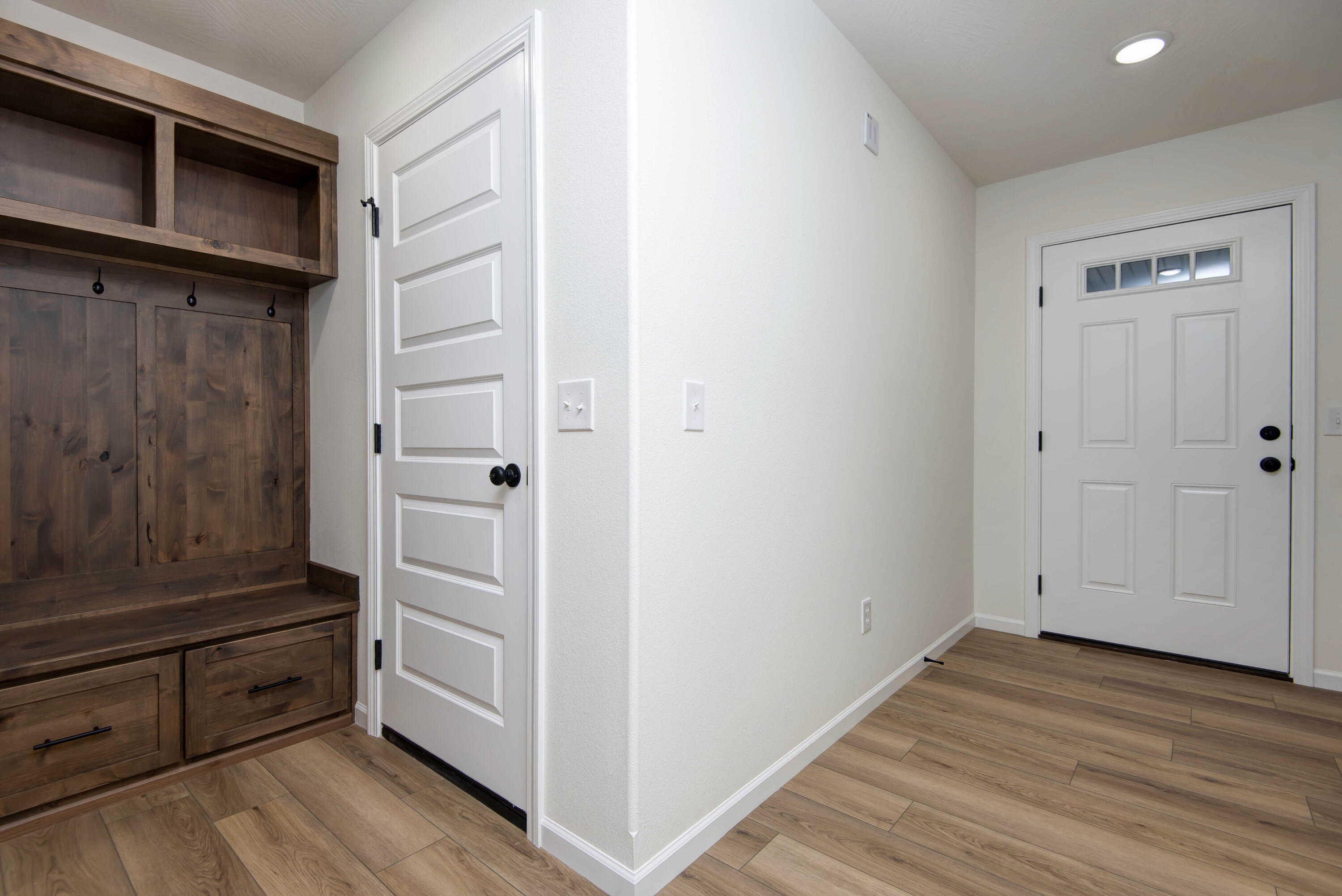 5235 West Josh Street Springfield, MO 65802 - Photo 3 of 24 Entrance