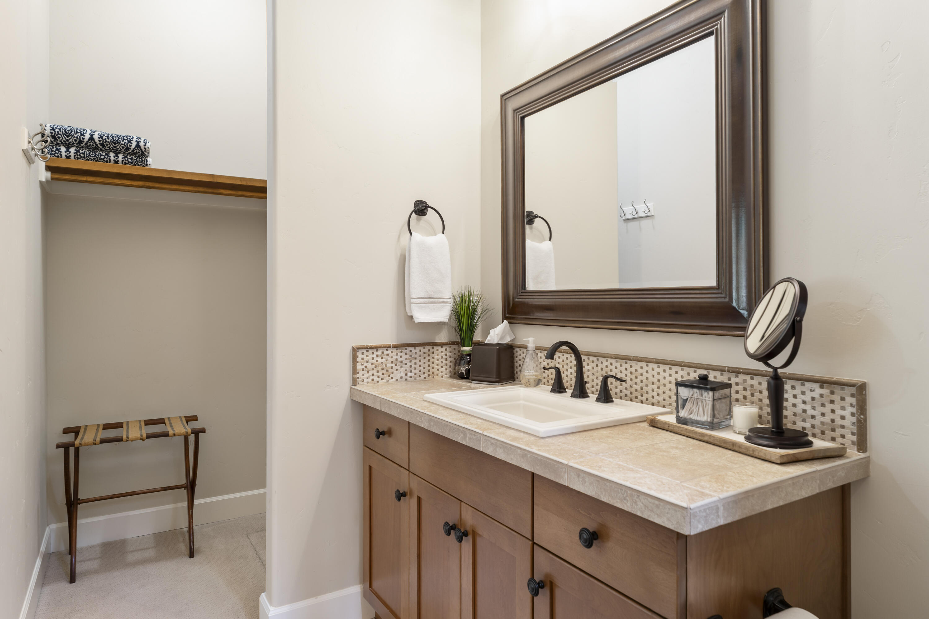 56155 Sable Rock Loop, Unit 277 Bend, OR 97707 - Photo 36 of 63 Bedroom #2 - Suite Bathroom