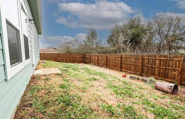 $1,795 | 1519 Stonewall Street, Greenville, TX 75401