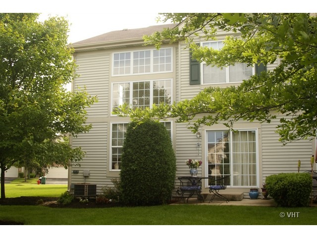 849 Riding Lane St. Charles, IL 60174 - Photo 11 of 12