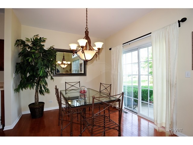 849 Riding Lane St. Charles, IL 60174 - Photo 5 of 12
