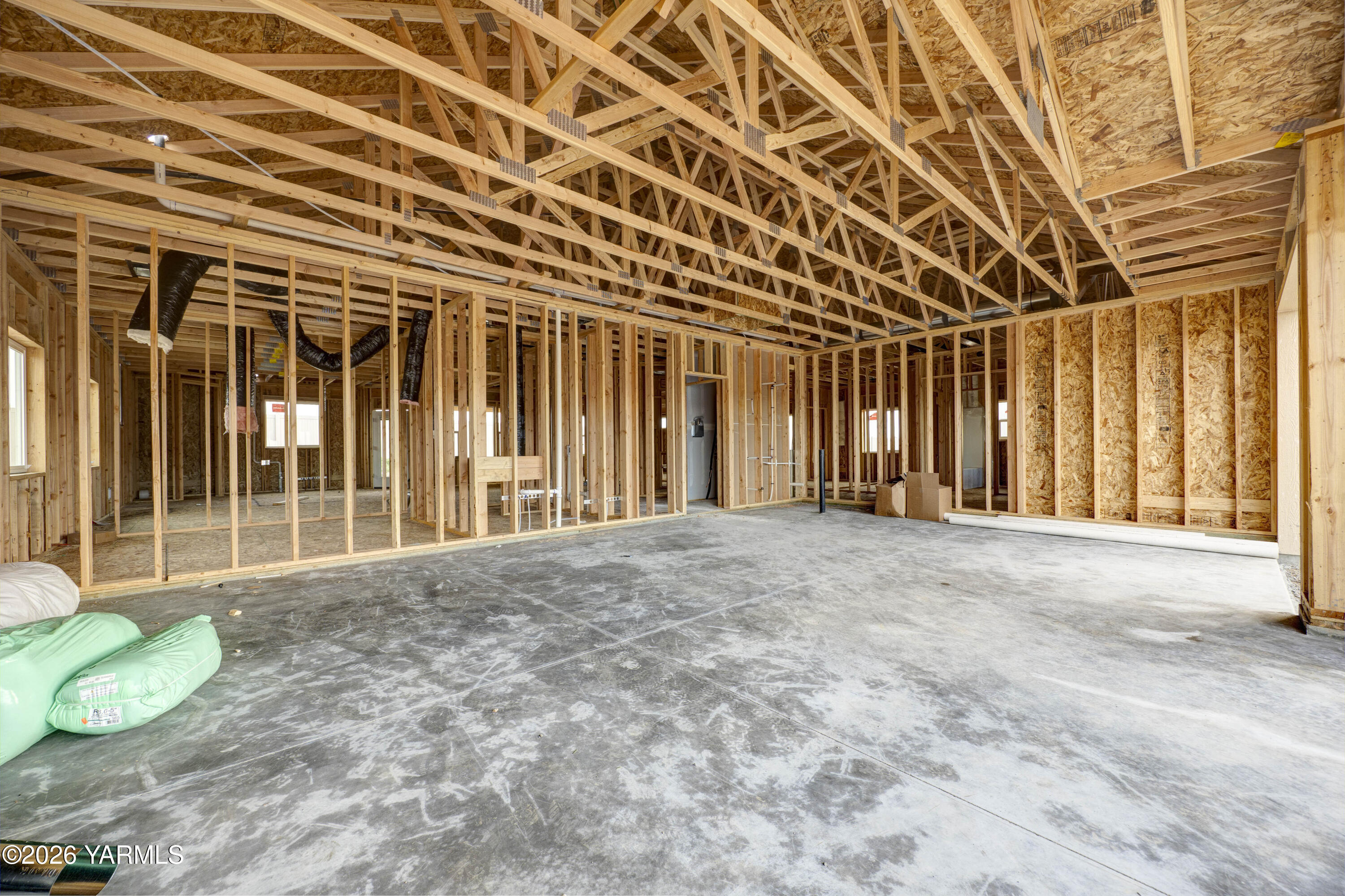 211 Packer Street Prosser, WA 99350 - Photo 2 of 31 front view of a building