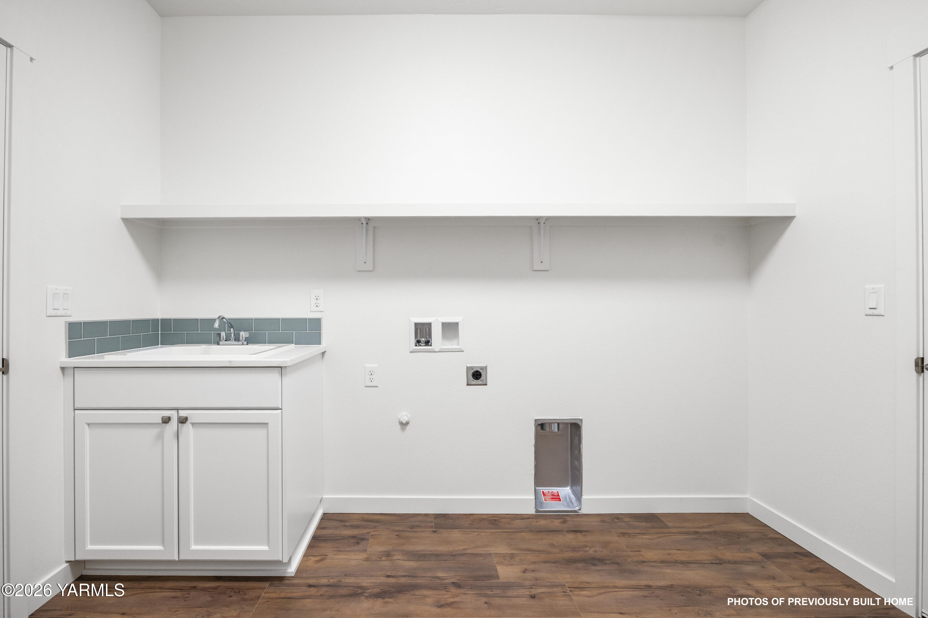 211 Packer Street Prosser, WA 99350 - Photo 23 of 31 a view of utility room