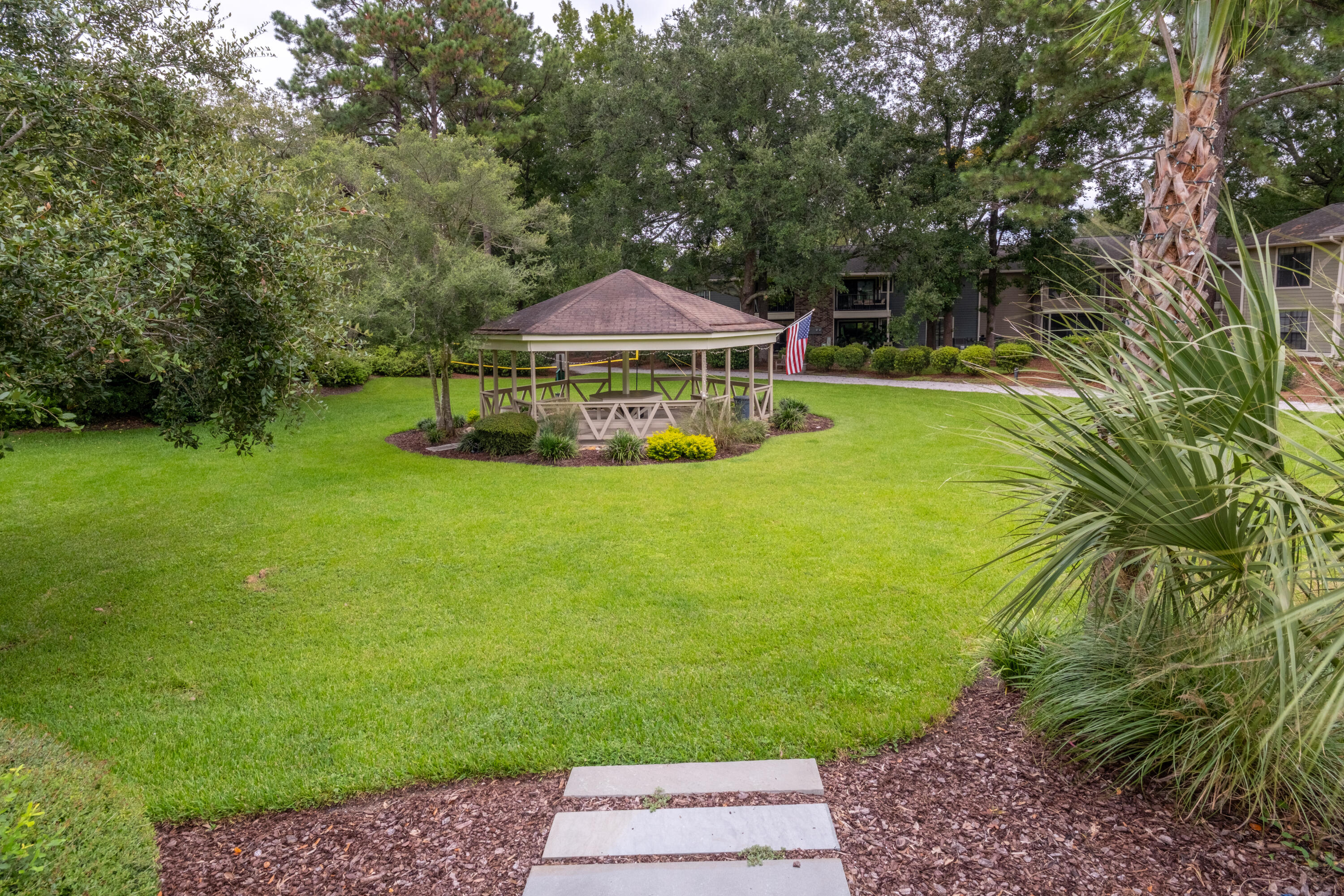 1872 Montclair Drive, Unit D Mount Pleasant, SC 29464 - Photo 48 of 52 1877 Montclair Dr_Eterna_Media-40