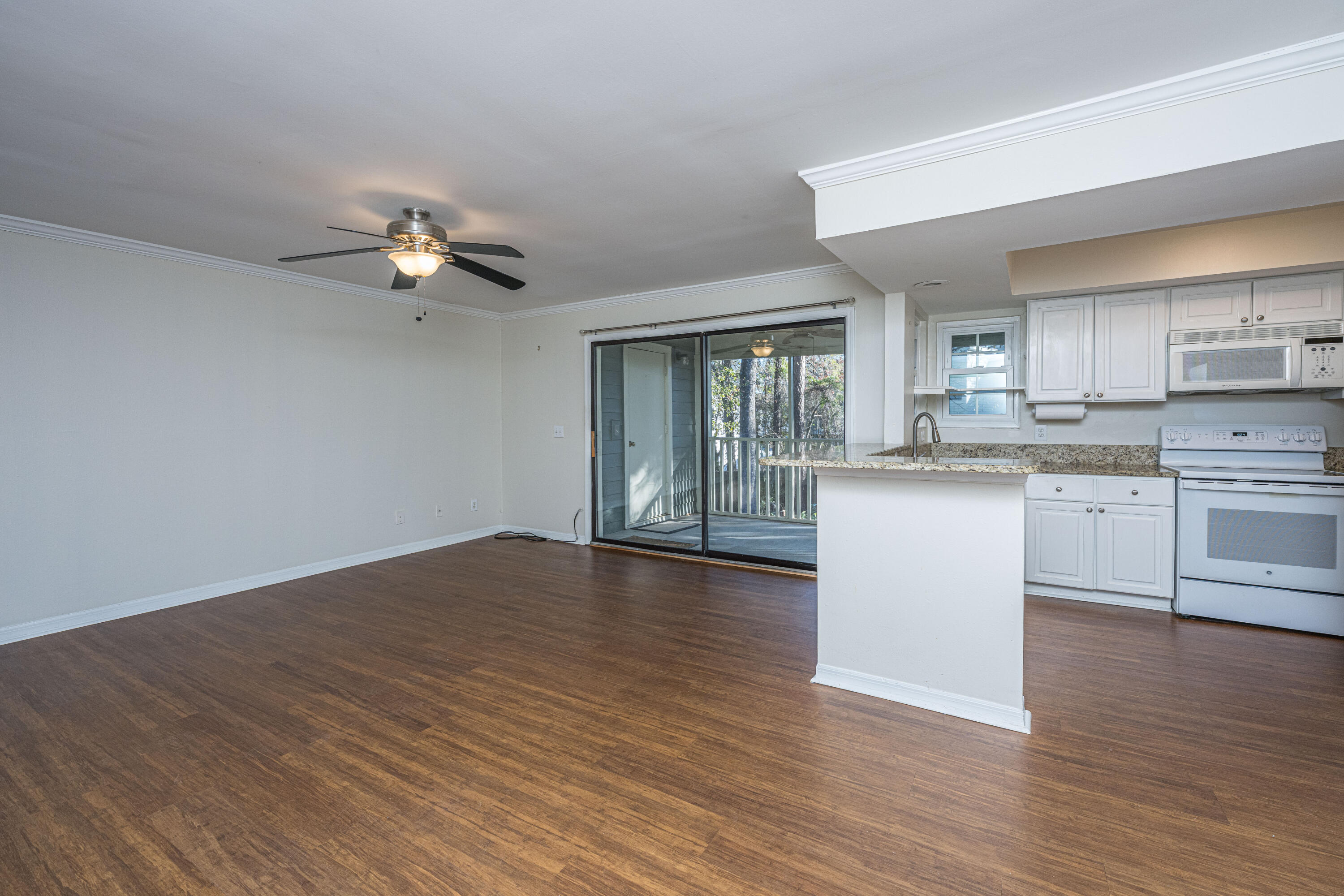 1872 Montclair Drive, Unit D Mount Pleasant, SC 29464 - Photo 7 of 52 1872D_MontclairDr008