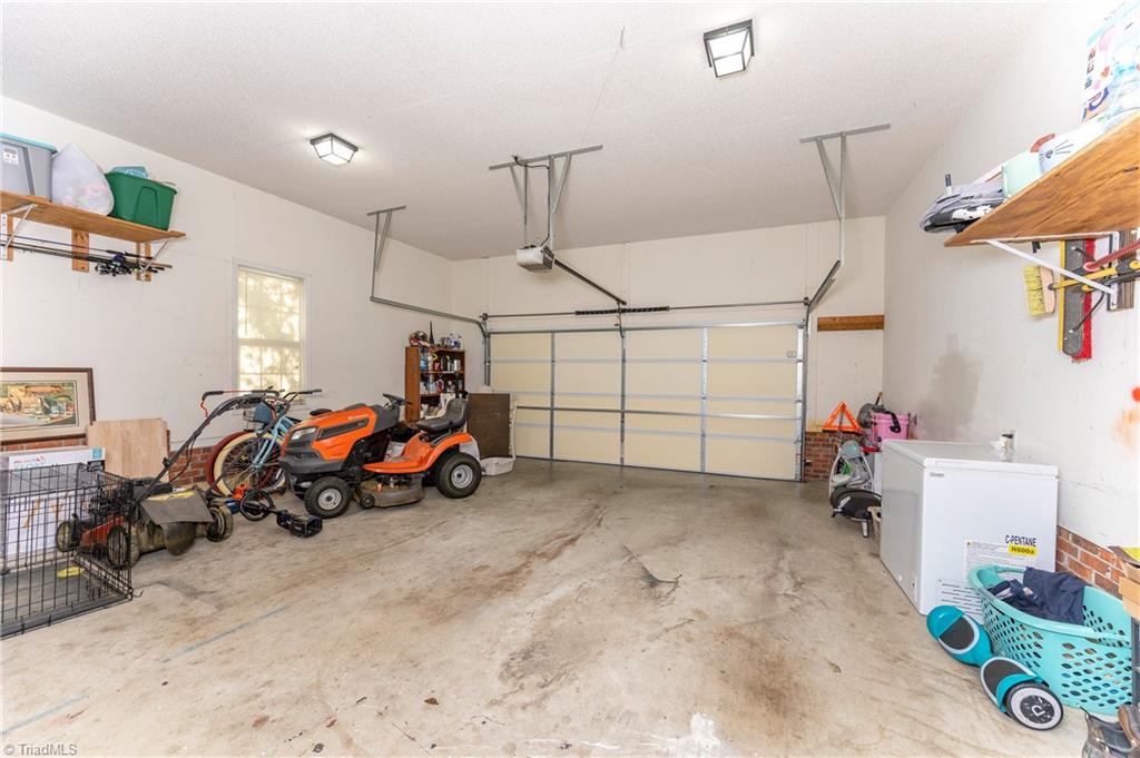 6337 Midway School Road Thomasville, NC 27360 - Photo 20 of 23