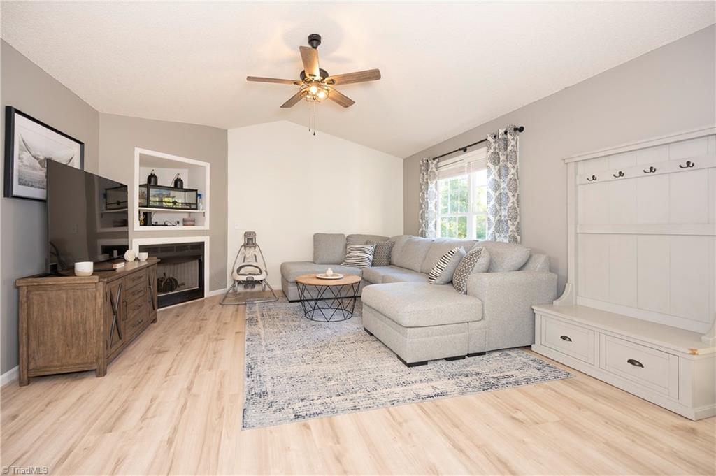 6337 Midway School Road Thomasville, NC 27360 - Photo 4 of 23