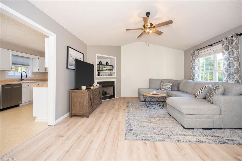 6337 Midway School Road Thomasville, NC 27360 - Photo 5 of 23