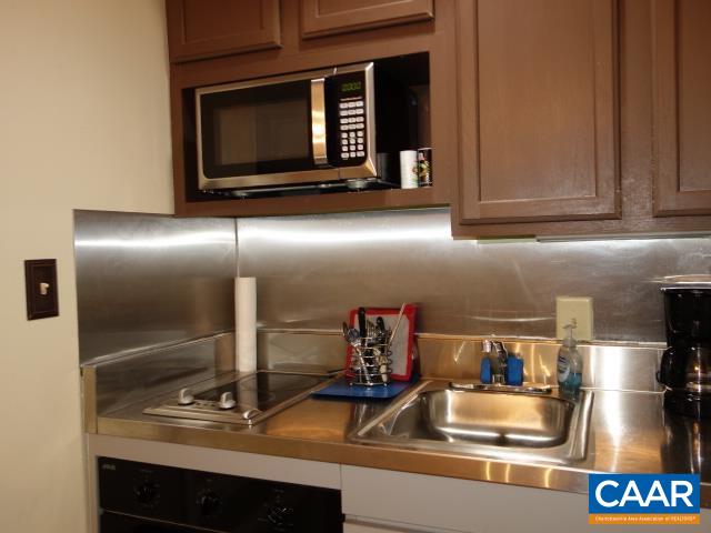2052 Stone Ridge Roseland, VA 22967 - Photo 4 of 22 Gallery Image 4