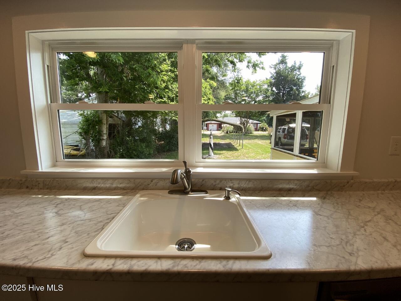 124 Hill Street Cedar Point, NC 28584 - Photo 14 of 23 kitchen-e (1280x960)