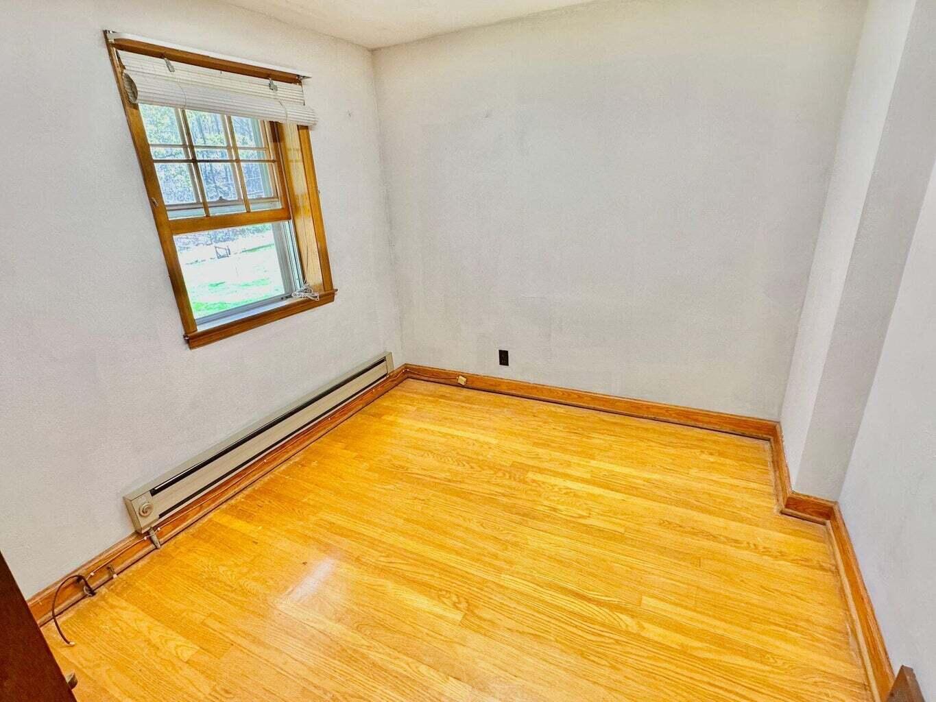 6989 Poage Valley Rd Extension Roanoke, VA 24018 - Photo 16 of 33 a blue room with a window