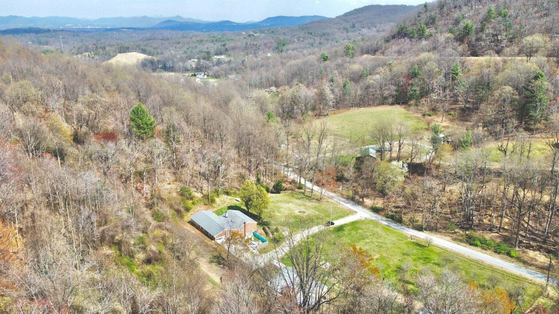 6989 Poage Valley Rd Extension Roanoke, VA 24018 - Photo 28 of 33 a view of yard with outdoor space