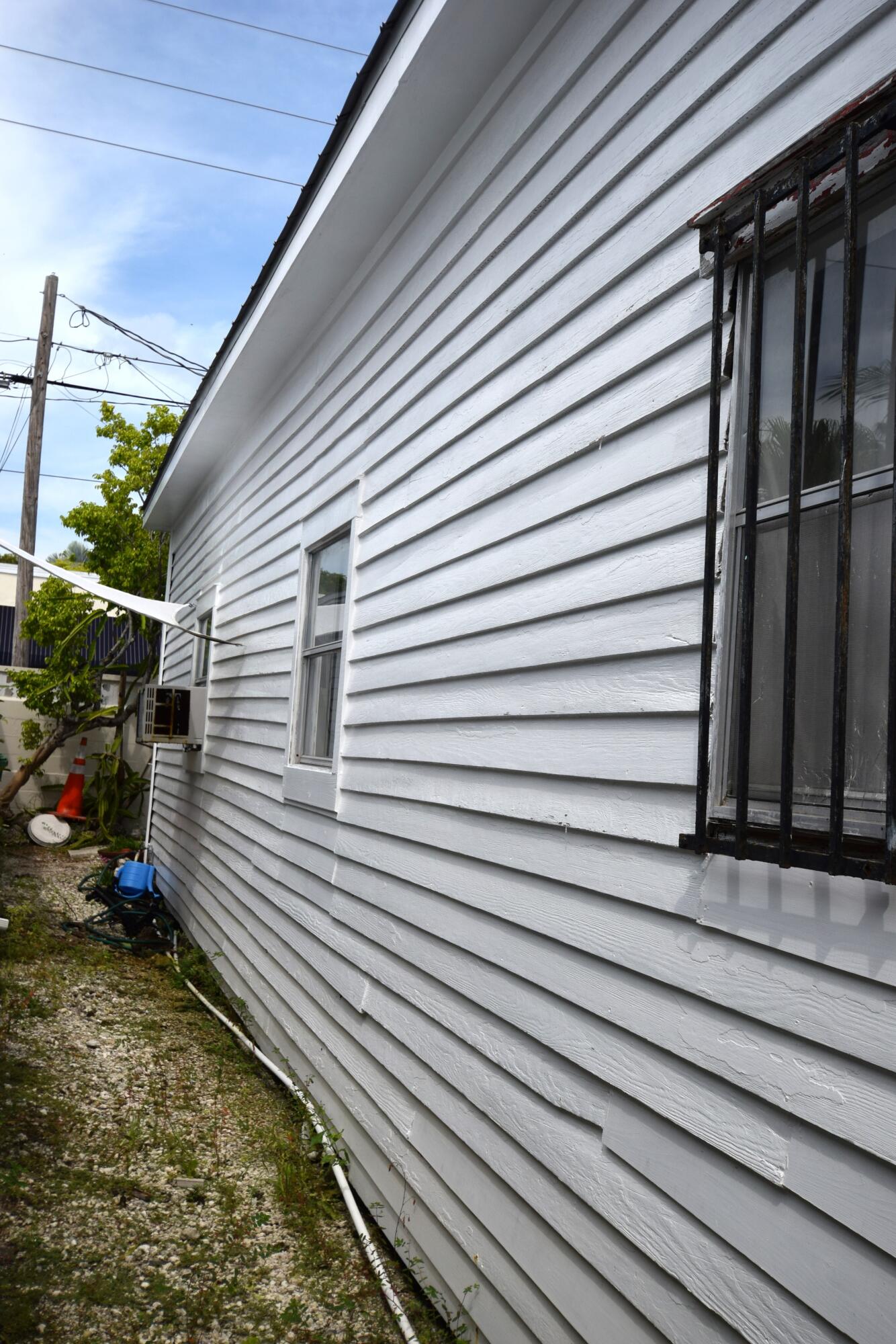 1102 Whitehead Street Key West, FL 33040 - Photo 19 of 22 a view of a garage