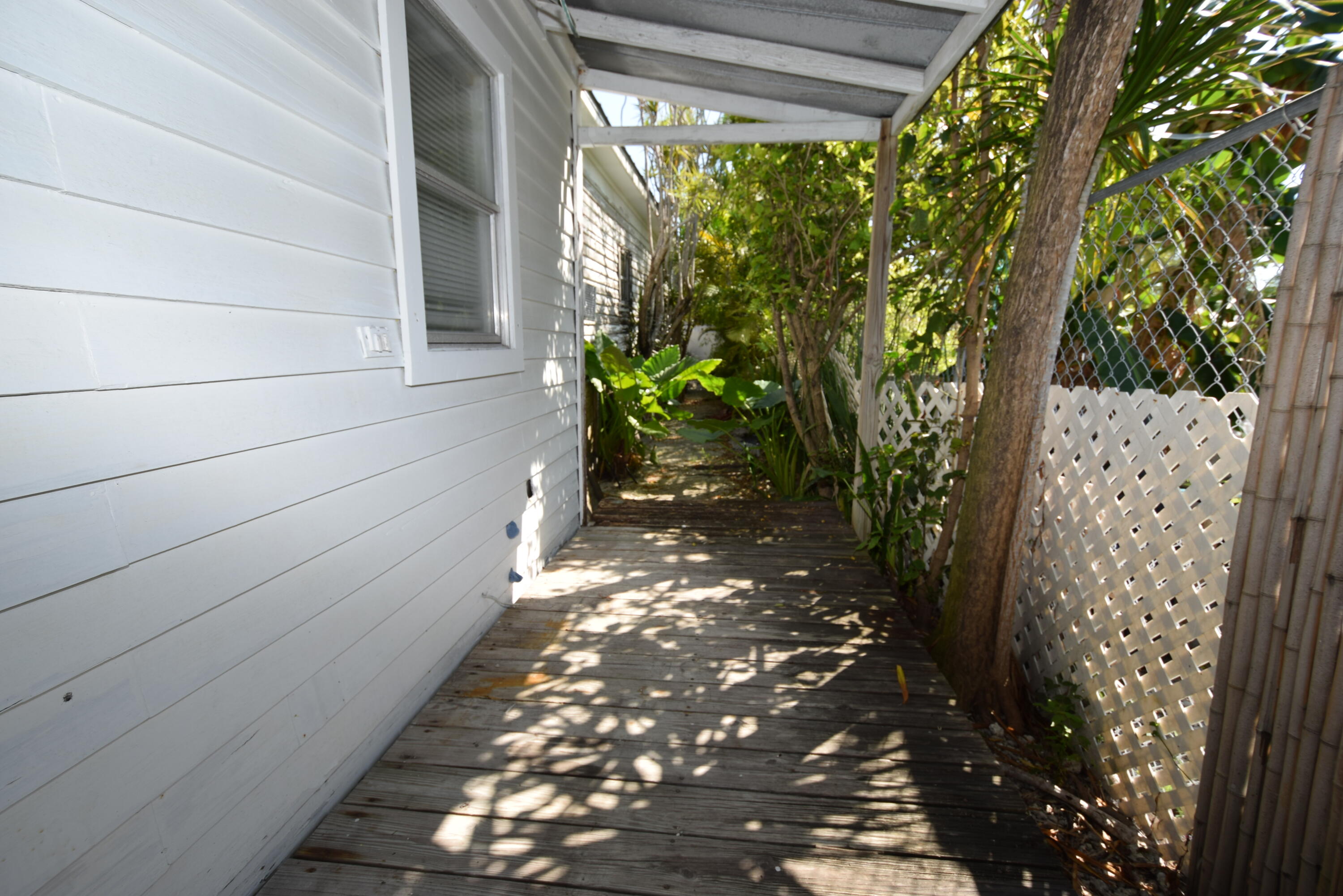 1102 Whitehead Street Key West, FL 33040 - Photo 8 of 22