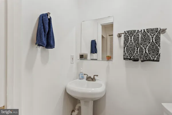 $2,175 | 717 South Rose Street, Baltimore, MD 21224