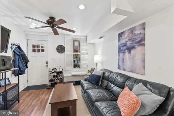 $2,175 | 717 South Rose Street, Baltimore, MD 21224