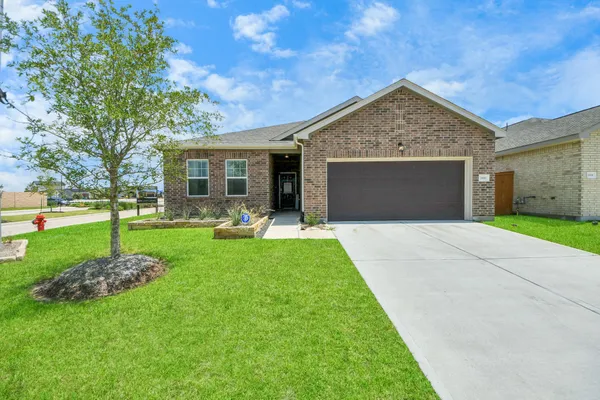 $2,545 | 10311 Malta Trce Drive, Rosharon, TX 77583
