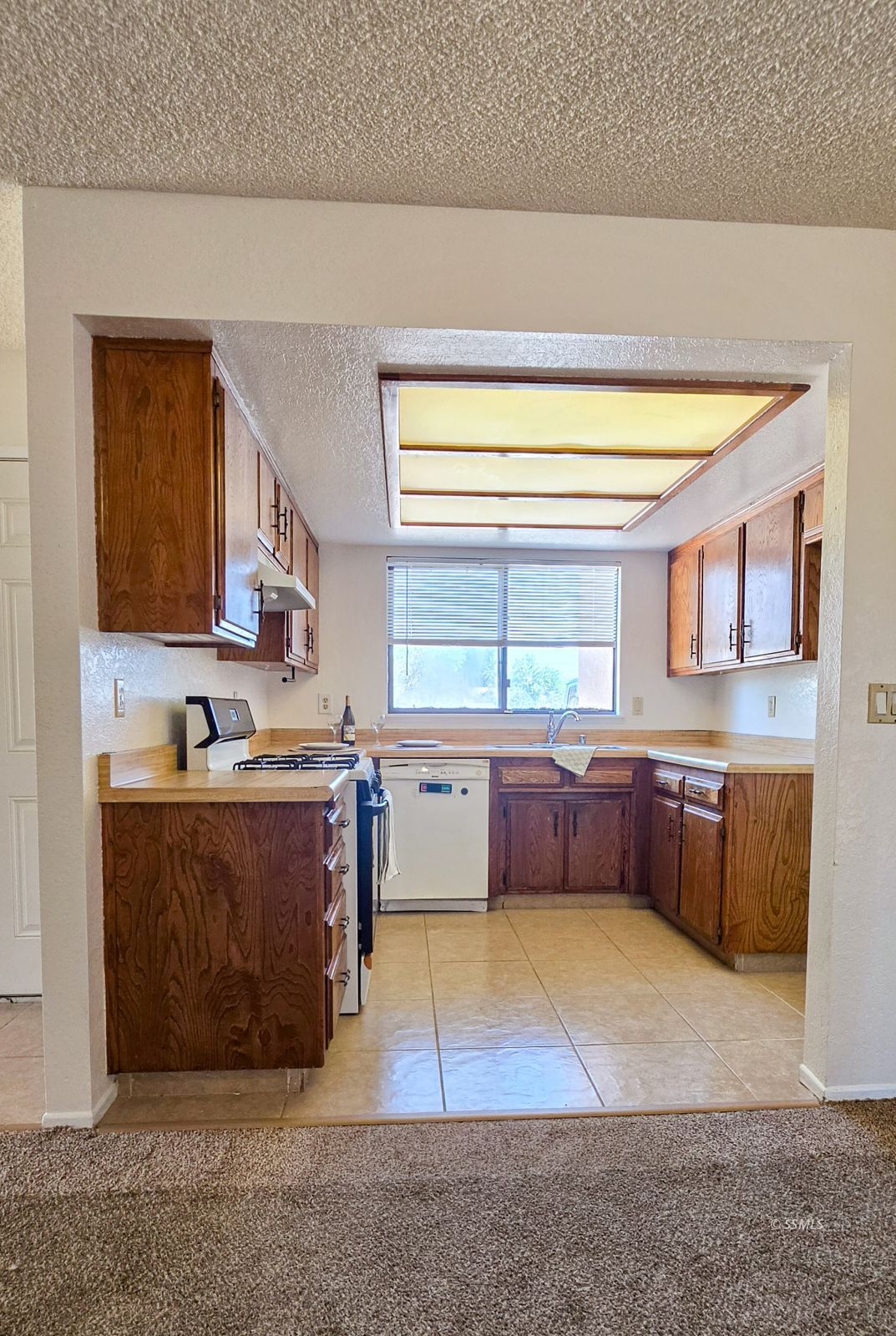 924 Kinnett Avenue Ridgecrest, CA 93555 - Photo 5 of 14