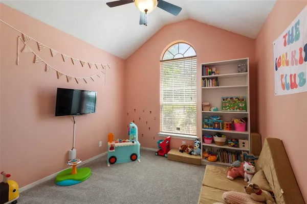 $319,999 | 304 West Windsor Drive, Denton, TX 76207