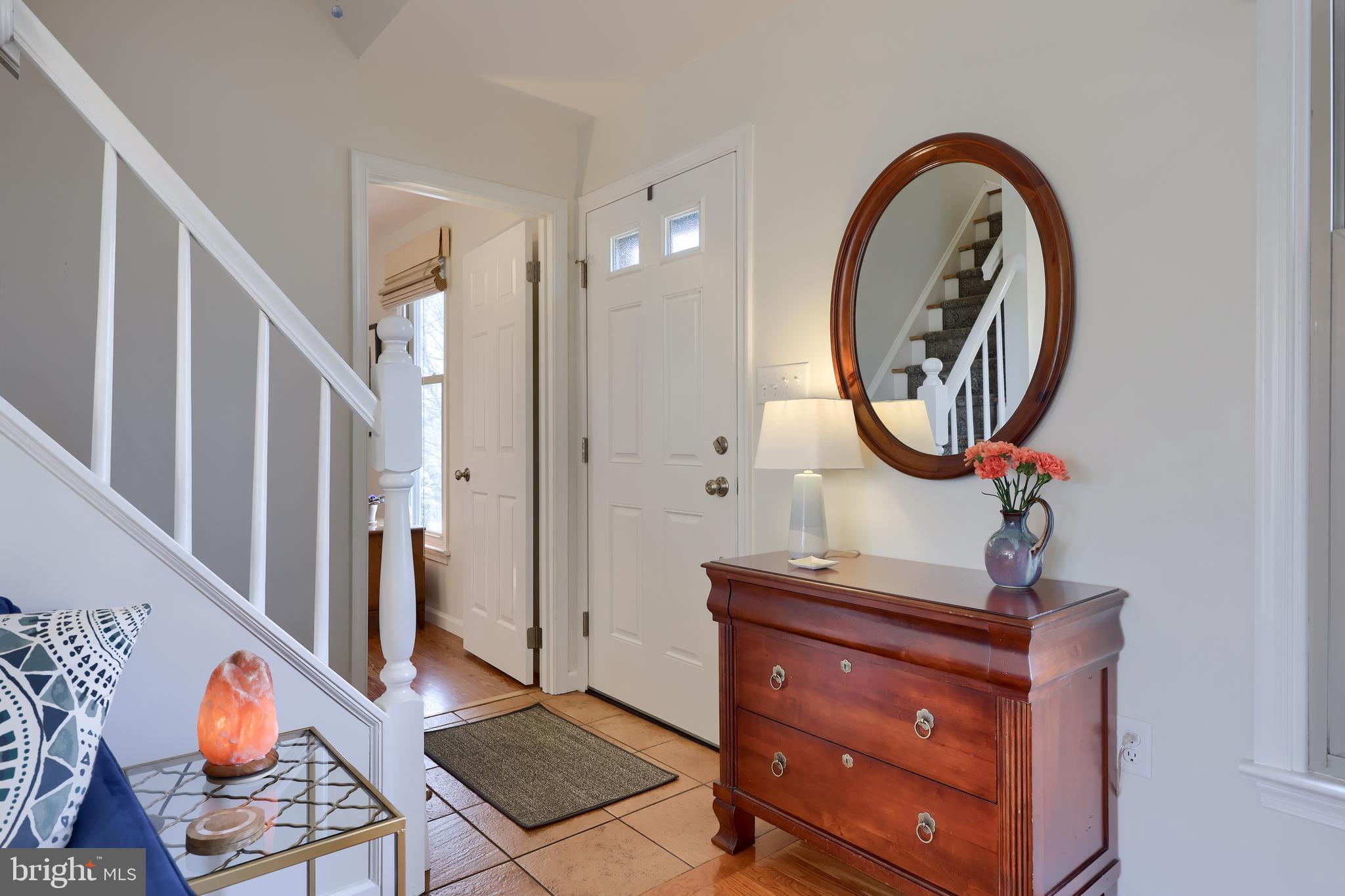 202 Queens Gate Road Lititz, PA 17543 - Photo 13 of 34 Foyer