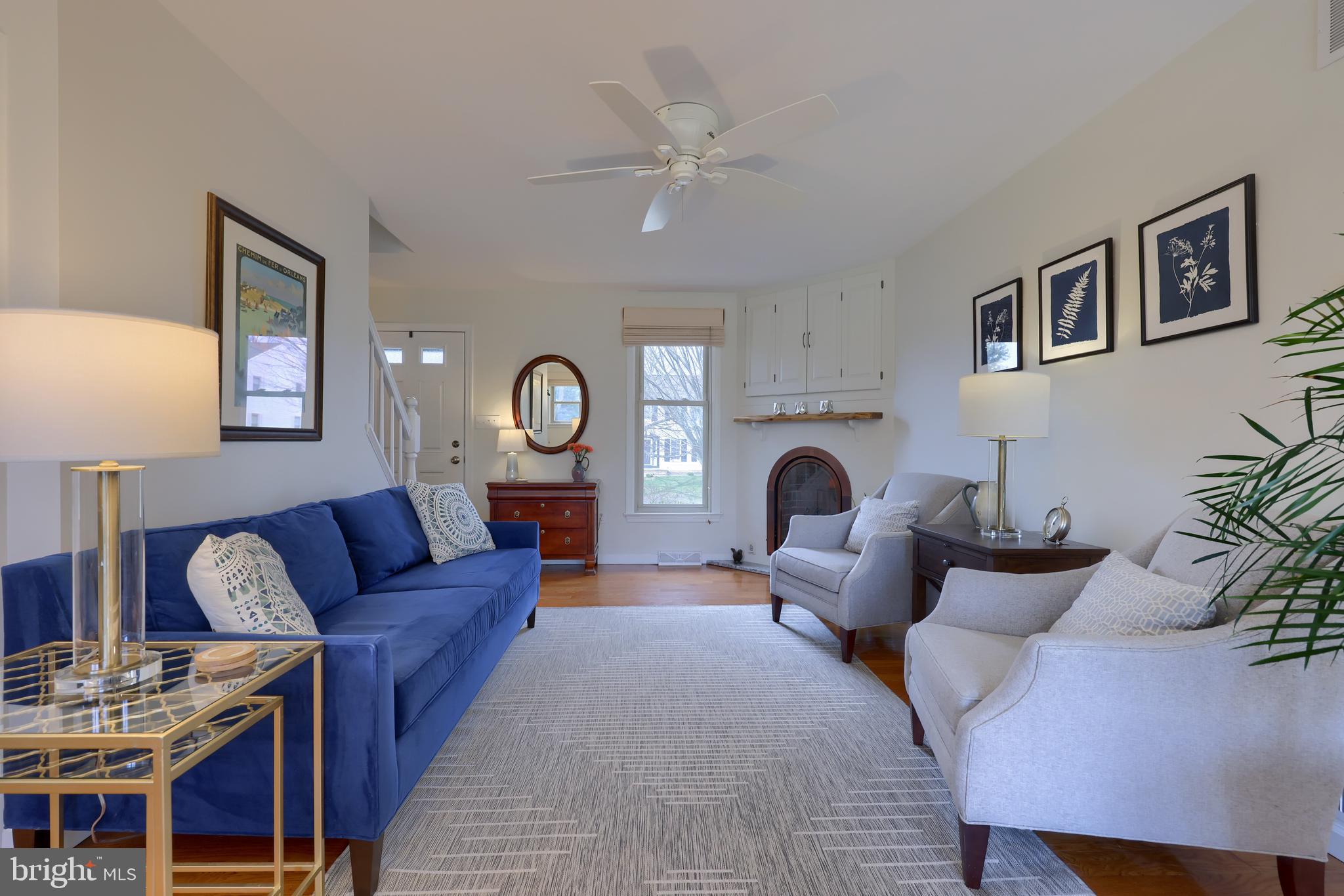 202 Queens Gate Road Lititz, PA 17543 - Photo 15 of 34 Living Room