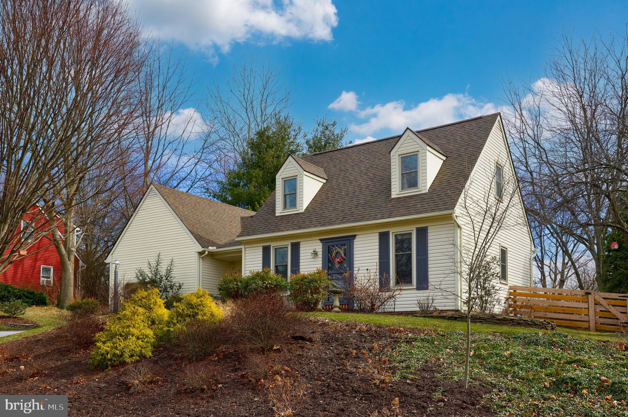 202 Queens Gate Road Lititz, PA 17543 - Photo 2 of 34