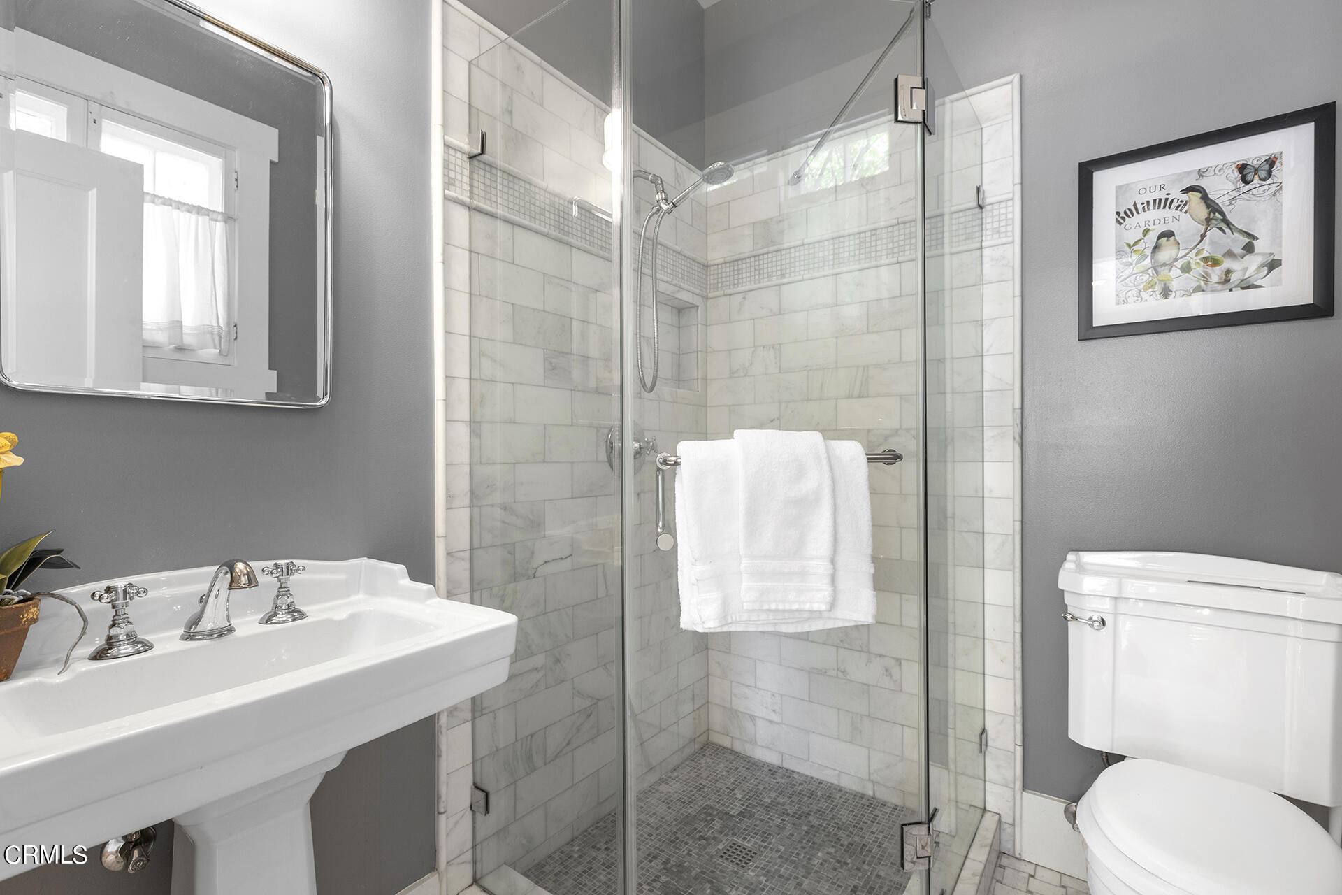 509 Prospect Boulevard Pasadena, CA 91103 - Photo 30 of 68 a bathroom with a sink toilet and mirror