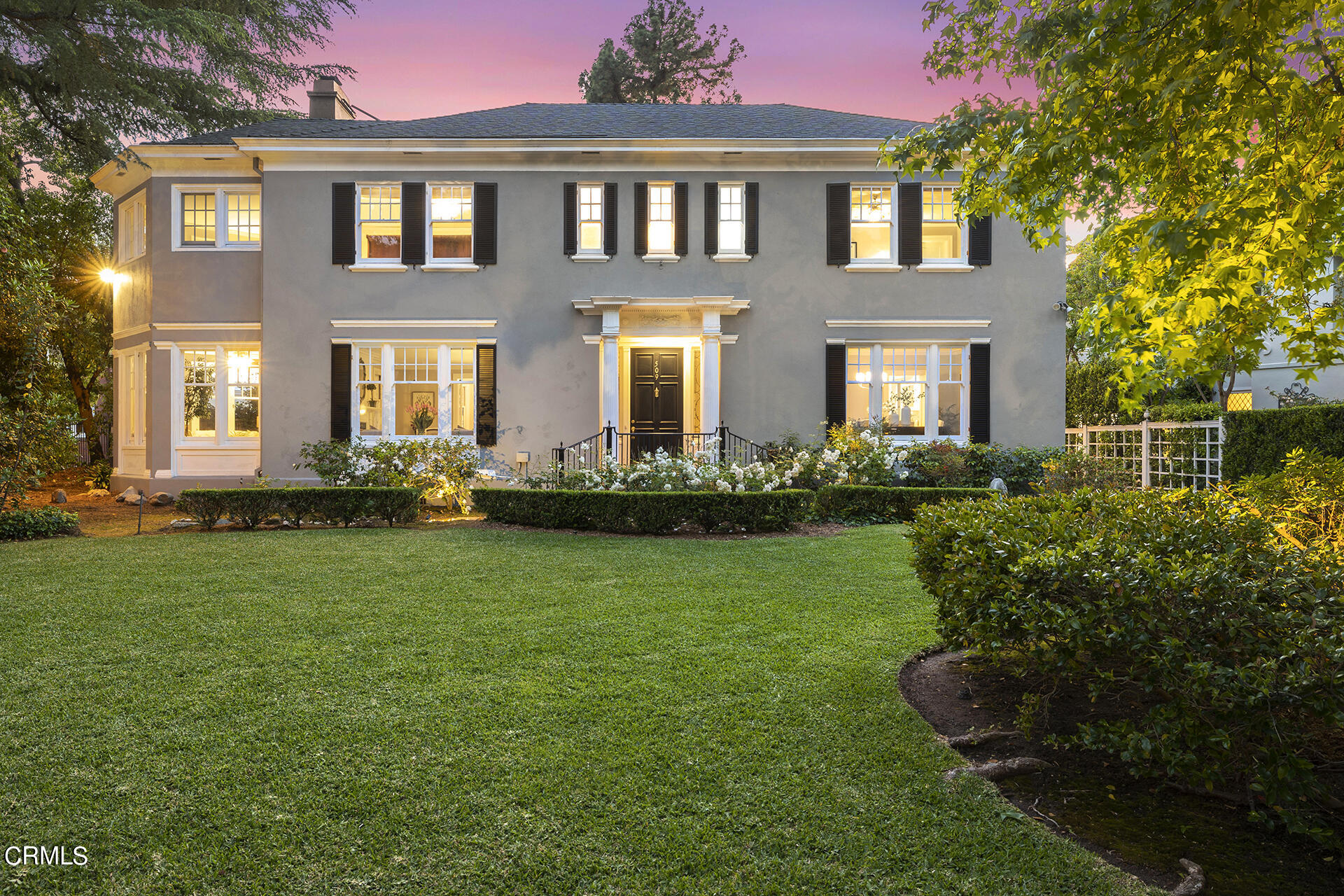 509 Prospect Boulevard Pasadena, CA 91103 - Photo 6 of 68 a front view of a house with garden