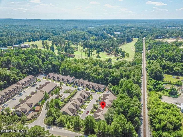 $1,900 | 2 Elk Ridge Lane, Southern Pines, NC 28387