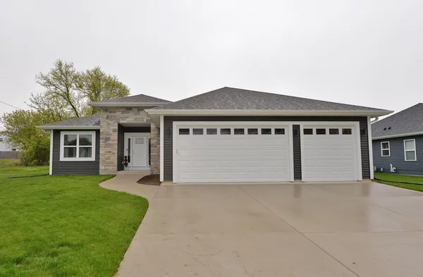 $460,000 | 2200 90th Street, Sturtevant, WI 53177