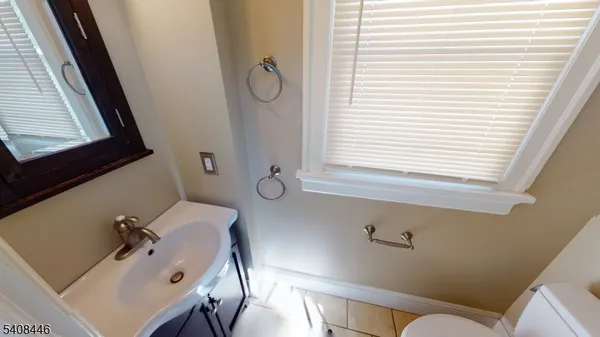 $4,600 | 40-42 Dunnell Road, Unit 1, Maplewood, NJ 07040