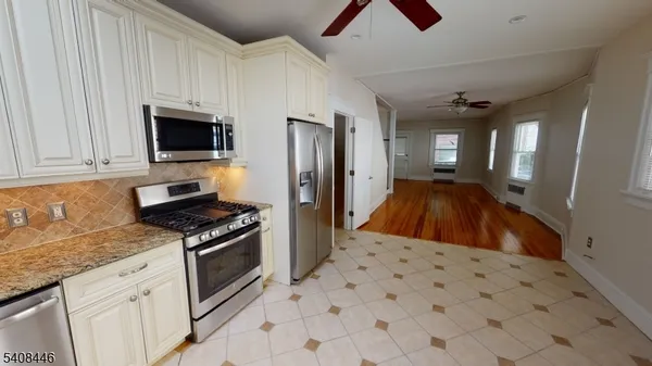 $4,600 | 40-42 Dunnell Road, Unit 1, Maplewood, NJ 07040