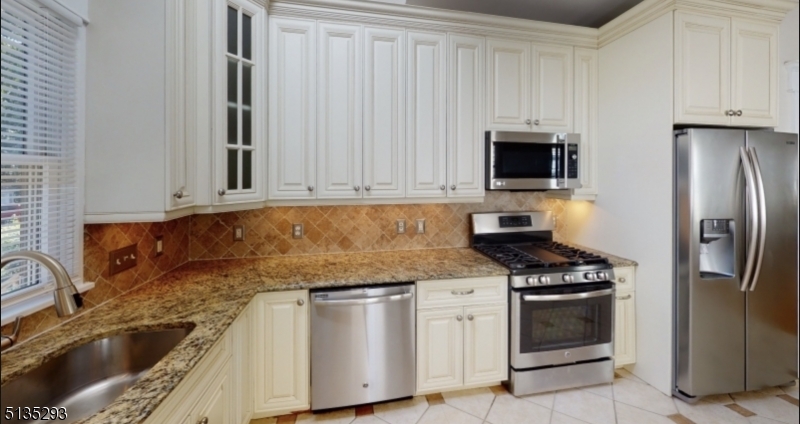 40-42 Dunnell Road, Unit 1 Maplewood, NJ 07040 - Photo 5 of 11