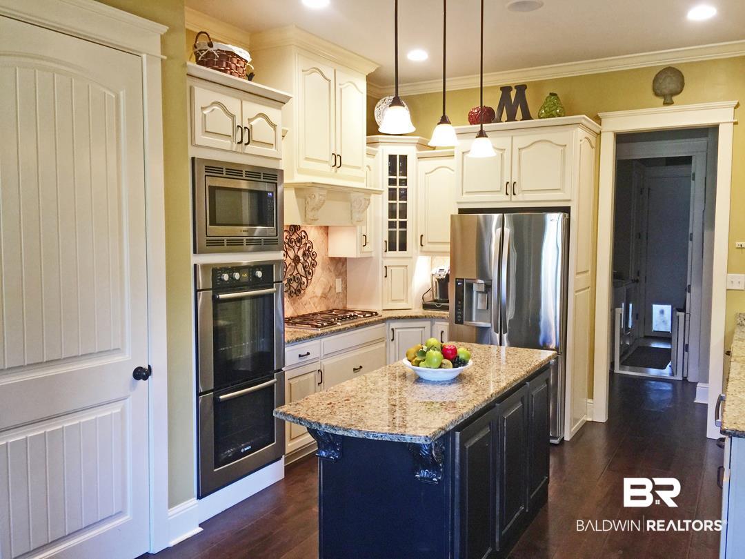 289 Chet Avenue Fairhope, AL 36532 - Photo 7 of 22
